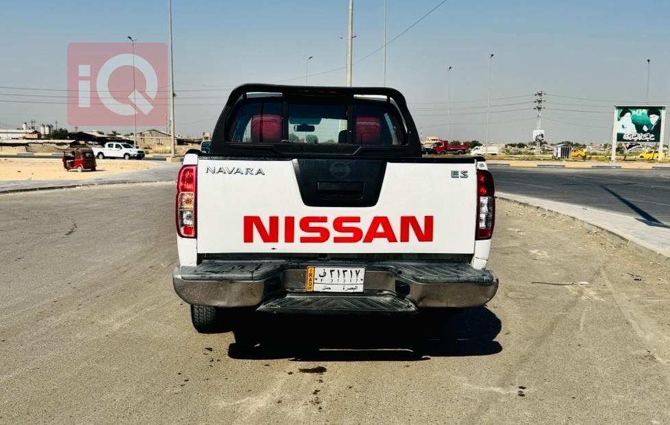 نیسان نەڤارا